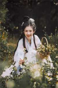 美女丝袜长腿喷水gif动态图