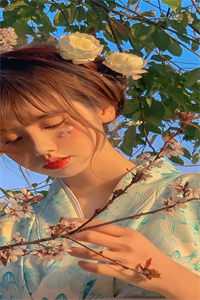 召唤万岁四娘被推倒