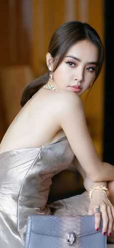 柊真昼