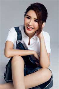 美女入厕