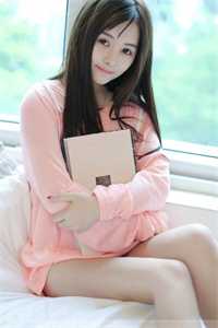 藏经阁美女图片