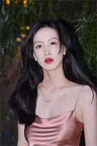 跟搜子同居的日子尤里娅