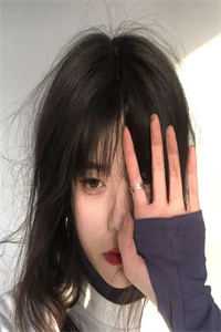 钢铁的魔女在线观看