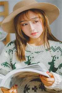 极品美女扒开粉嫩小泬图片