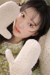 关于三胞胎两儿一女的小说