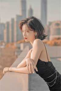 戏精刘婷