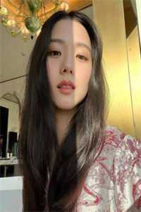 我在公交车被一个接一个