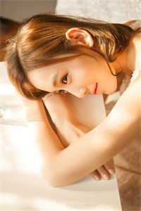 女生的胸长什么样