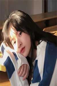 组词尿裤子性感女生图片