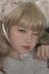 女生的小兔子图片