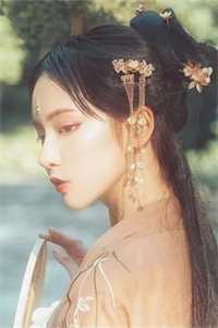 女女百合热吻舌吻视频