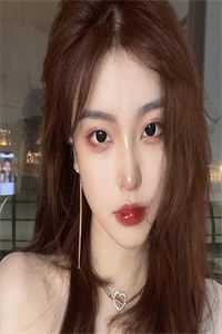 20多岁女人摸一下就有水