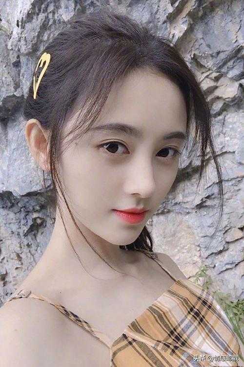 韩国电影老师教学生弹钢琴