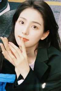抬起她的腿猛的进r入