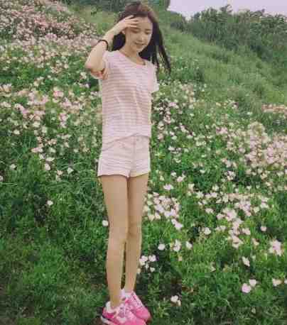 看着女友被别人强j系列小说