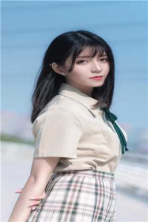 翘臀美女后进啪图