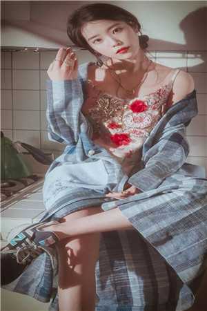 巨莽少年